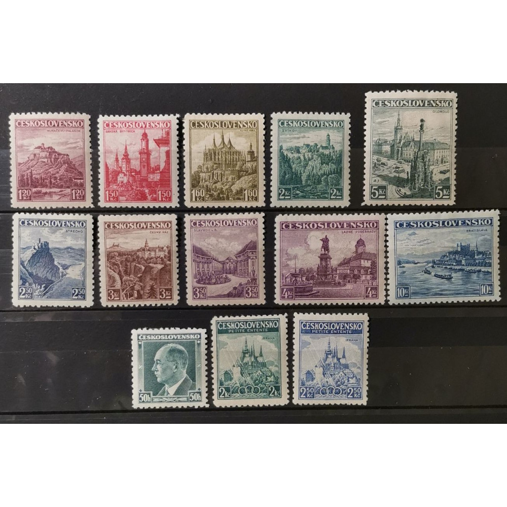 Sestava známek ČSR lot-4302*