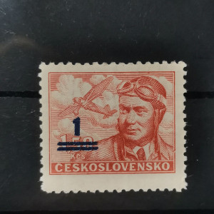 Letecké známky (1946-47) s přetiskem
