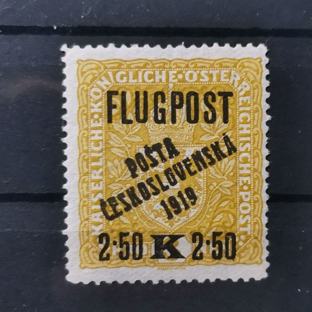 Briefmarke Tschechoslowakie PČ 1919 , 2,5K / 3K, Mi.72* 