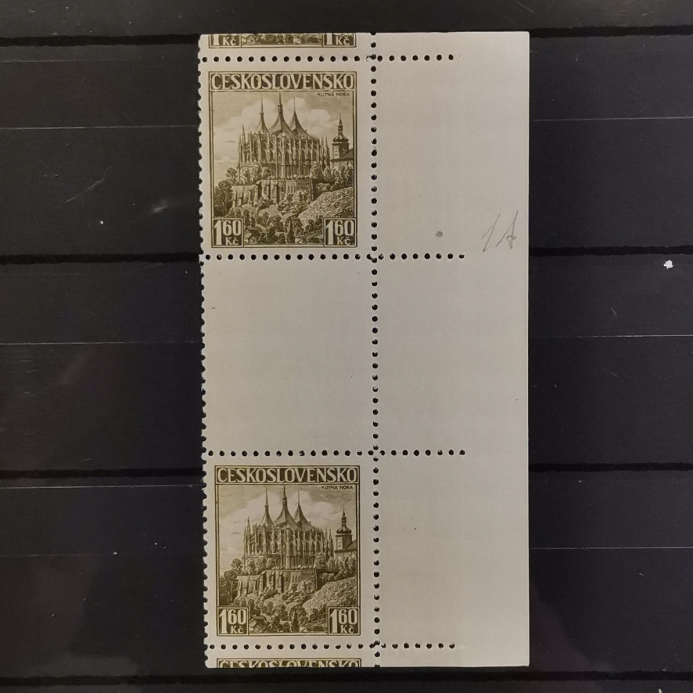 Gutter marks Czechoslovakia, 1,60 Kč, Mi.386, MNH** 
