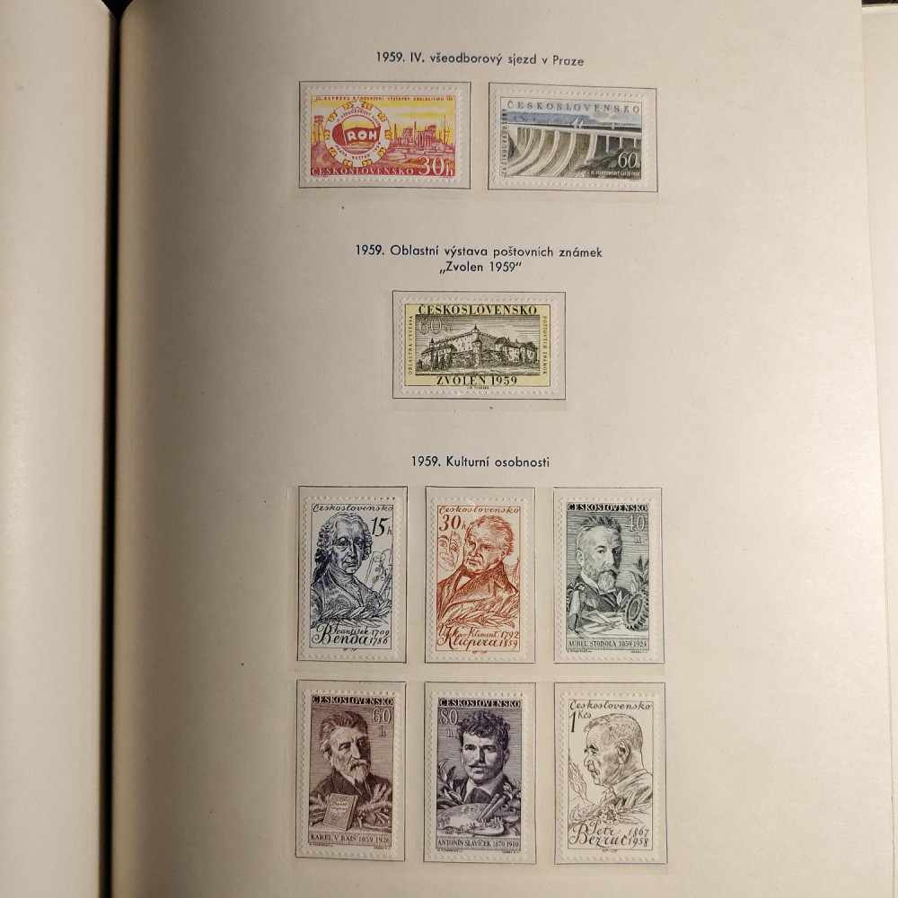 Checoslovaquia Colección de sellos 1955-1962 MNH**/MH*  29