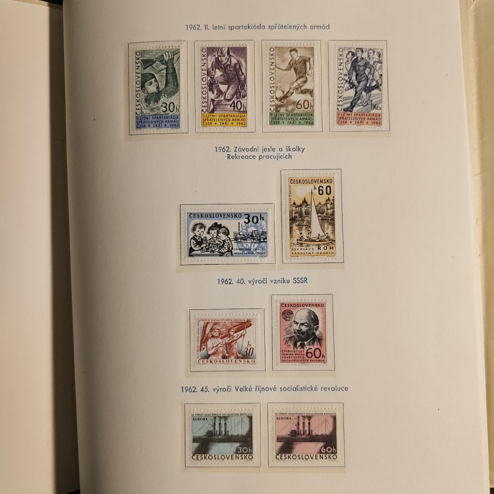 Checoslovaquia Colección de sellos 1955-1962 MNH**/MH*  50