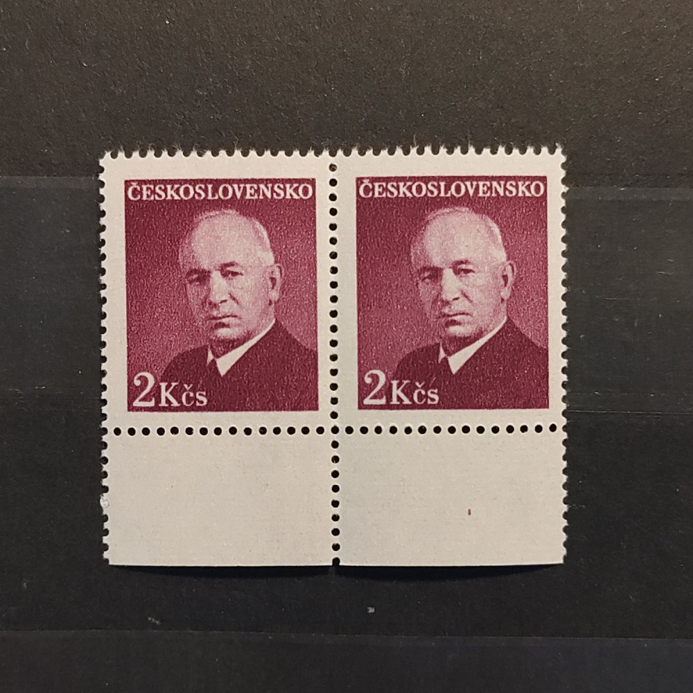 Pareja Checoslovaquia, 2 Kčs, Mi.530, MNH** 
