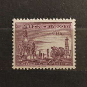 Den horníků - naftové těžní pole