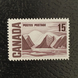 Známka Kanada, Mi.405Ax (SG 586)** Známka Kanada, Mi.405Ax (SG 586)**