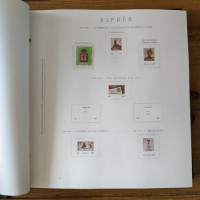 Sbírka známek, velké album Španělských známek na listech Sbírka známek, velké album Španělských známek na listech