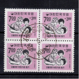 Viererblock Südkorea, Mi.586 (SG 703)**, 7 ₩