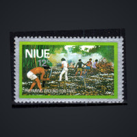 Známka Niue, SG249 (Mi. 208)*, 12 c